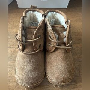 UGG Nuemel Chukka Boot - Baby/Toddler size 4/5